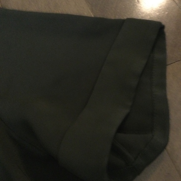 Womens green v-neck top - Picture 3 of 4